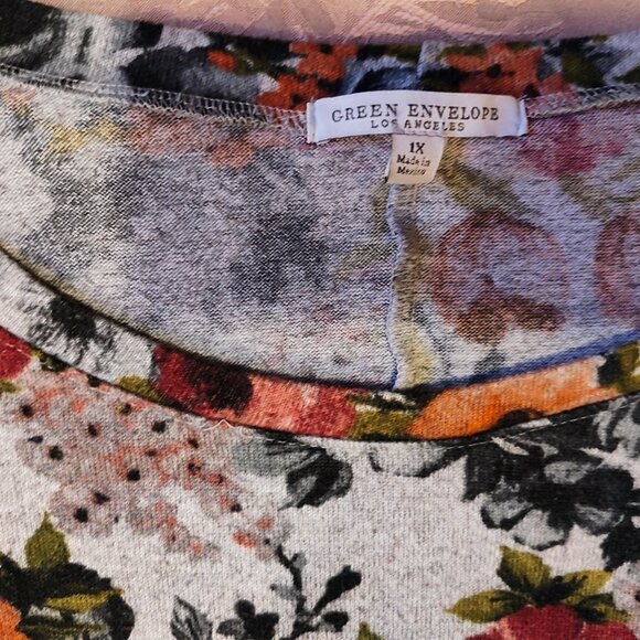 Green Envelope Los Angeles Floral Long Sleeve Flowy Blouse, 1X, Like New! - Picture 3 of 4